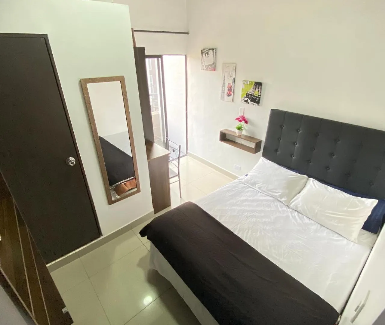31 Bello Apartamento Con Balcon En Laureles Estadio Medellin