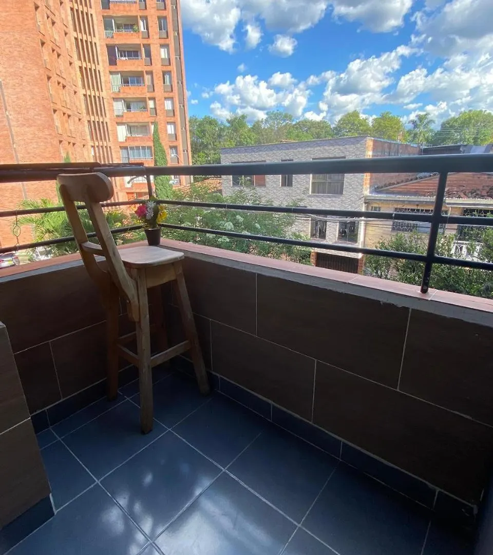 Apartment 31 Bello Apartamento Con Balcon En Laureles Estadio Medellin