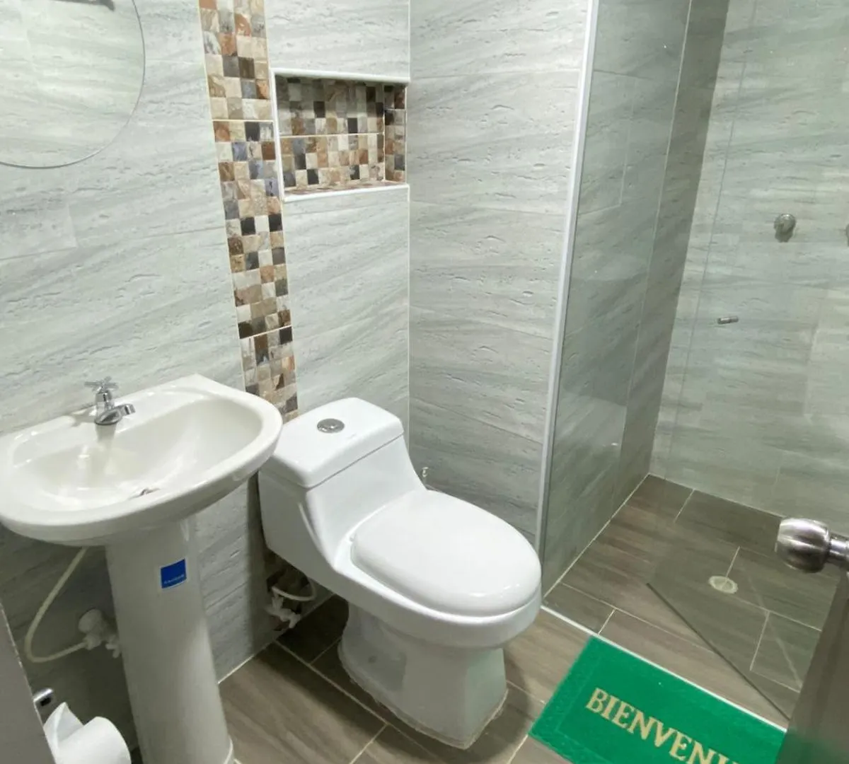 31 Bello Apartamento Con Balcon En Laureles Estadio Medellin